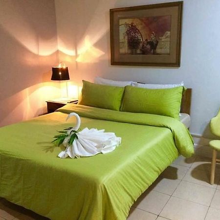 Vl Garden Suites Тагбиларан Экстерьер фото